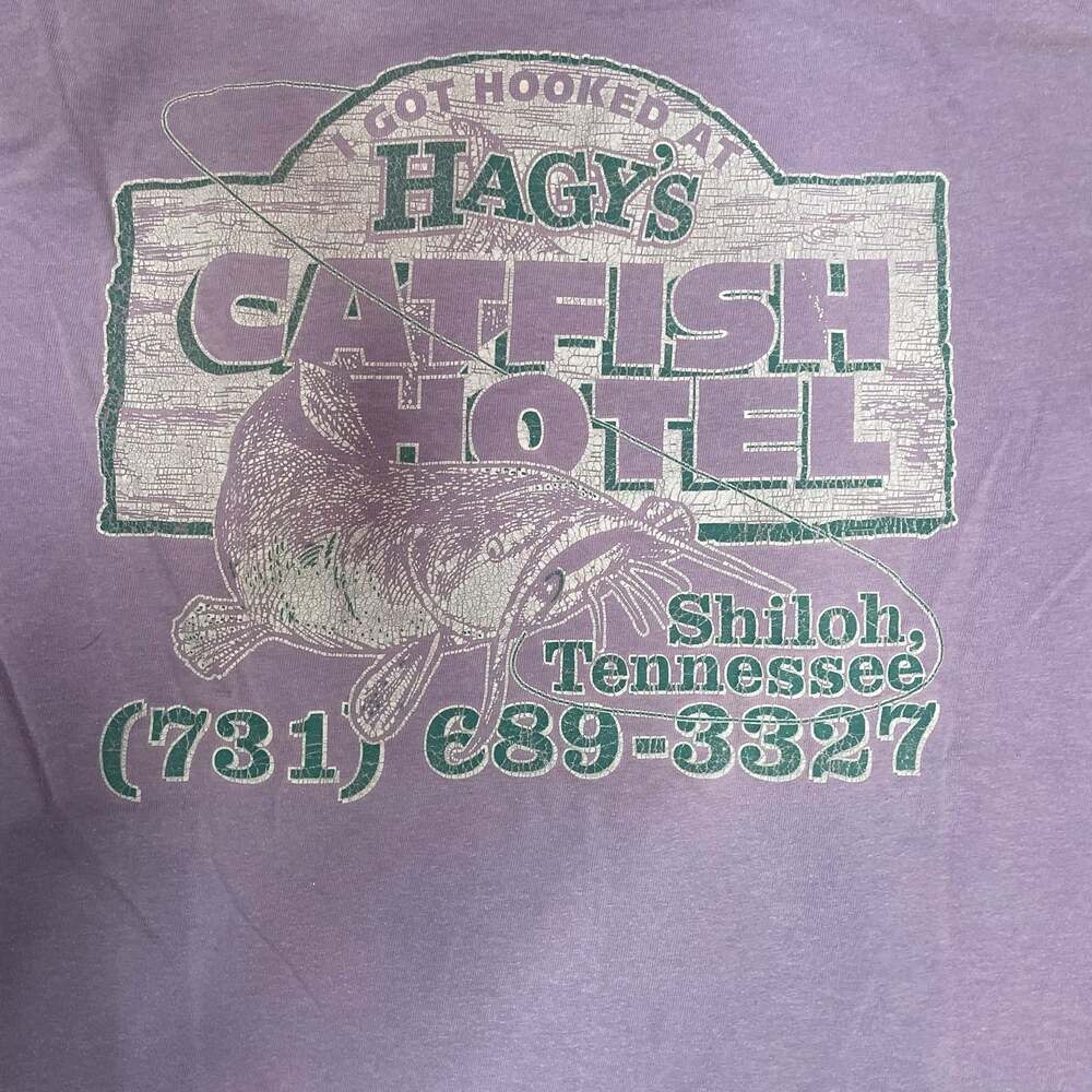 Hagy’s Catfish Hotel Shiloh TN T Shirt Purple Adult Medium - Picture 4 of 8